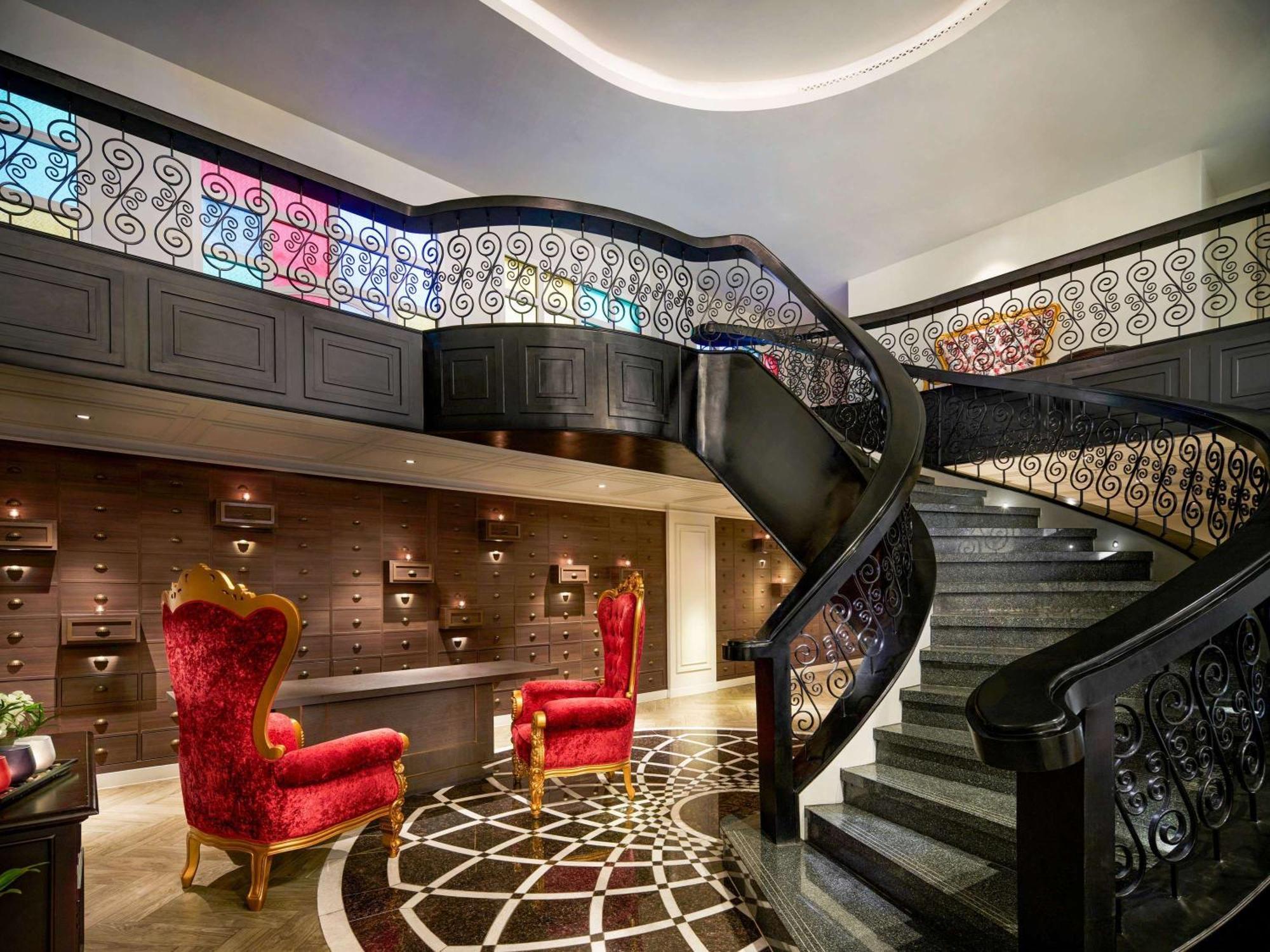 Moevenpick Myth Hotel Patong Phuket Exterior foto The lobby of the Mandarin Oriental, Kuala Lumpur